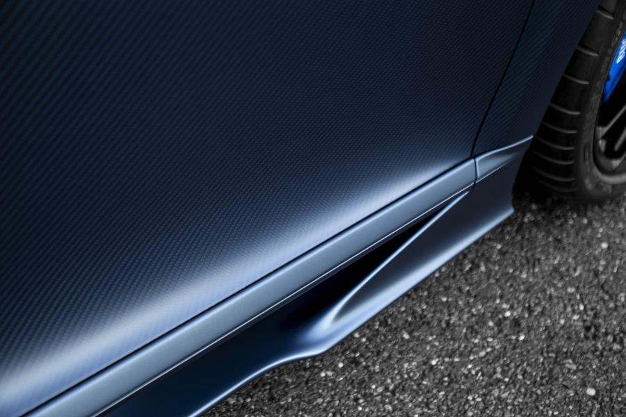 Детали экстерьера Bugatti Chiron Sport 110 ans Bugatti 2019 года  (фото 17 из 33)